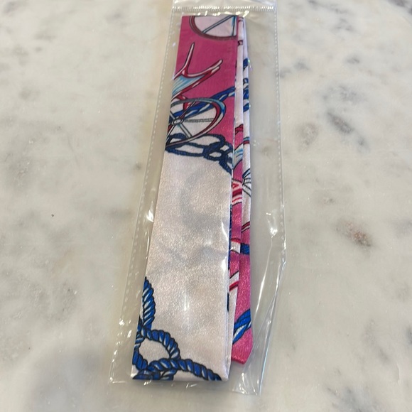 Skinny scarf/wrist wrap/hair tie - Picture 3 of 13